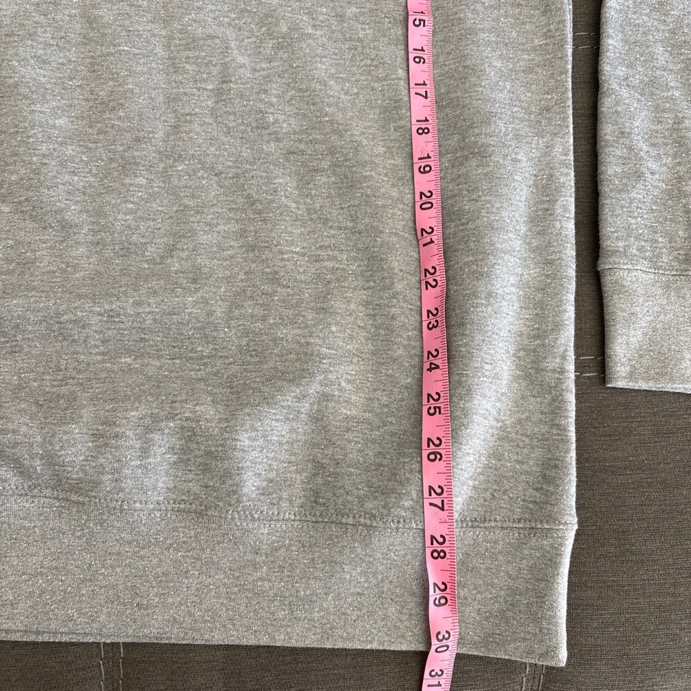 TikTok Gray Crewneck Sweater with Graphic Design. XL - Picture 5 of 6